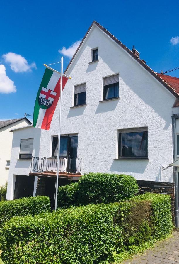 Auszeit Rhein-Mosel Apartment Waldesch Exterior photo